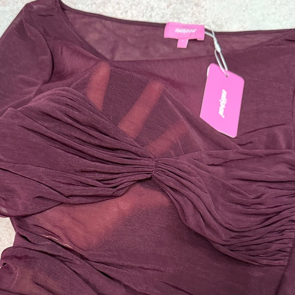Edikted Twist-Front Long Sleeve Top in Burgundy - Picture 2 of 6
